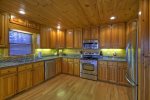 Bearcat Lodge - Fully Equipped Kitchen